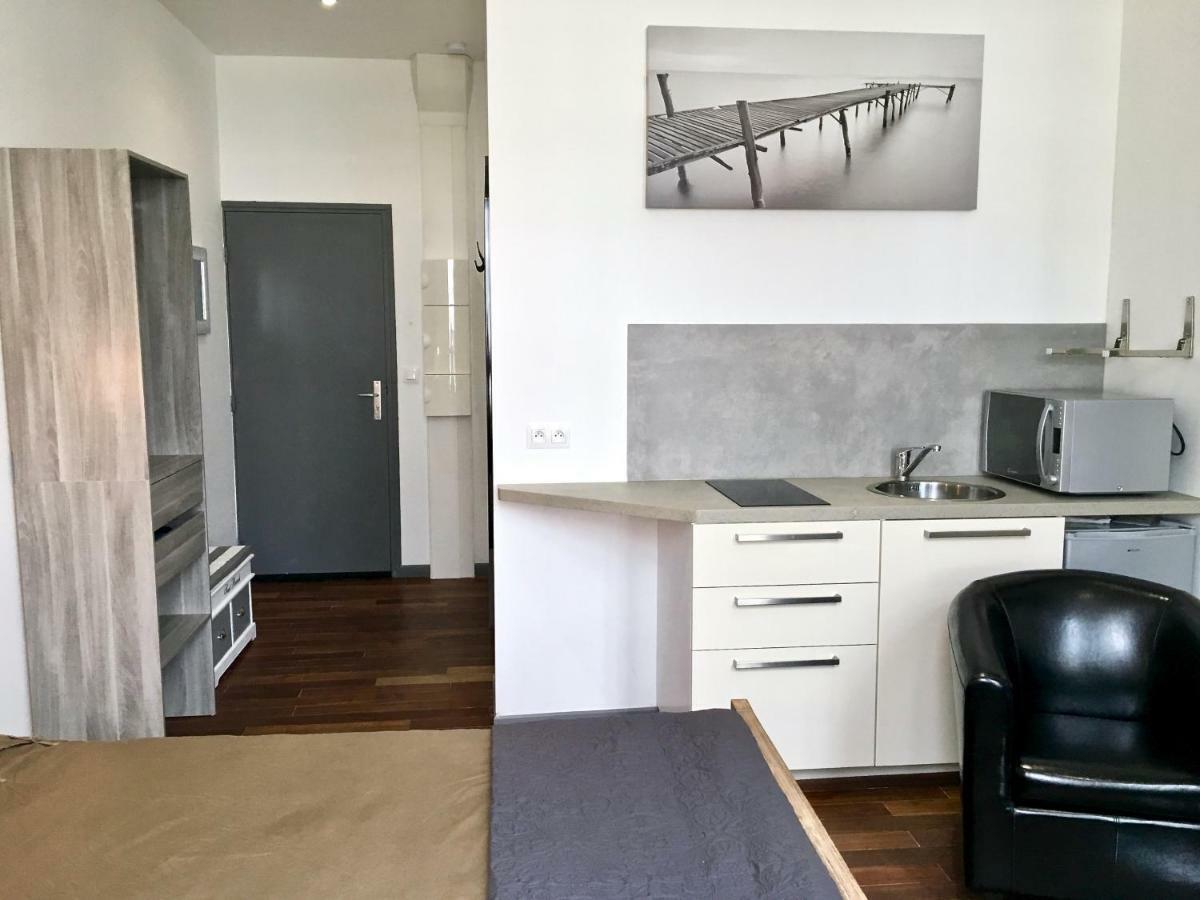 Little Plaza Appart'Hotel Лілль Екстер'єр фото